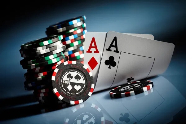 Beginner zone with slow-moving colorful fish and low bet amounts