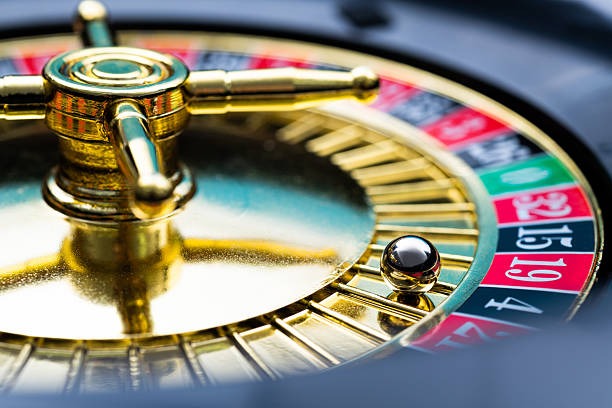 Advanced zone with rare golden fish and high bet stakes